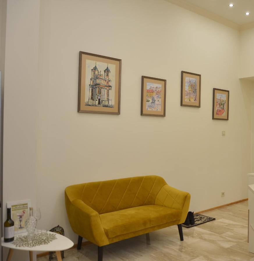 Elegant Apartman Eger Exterior photo